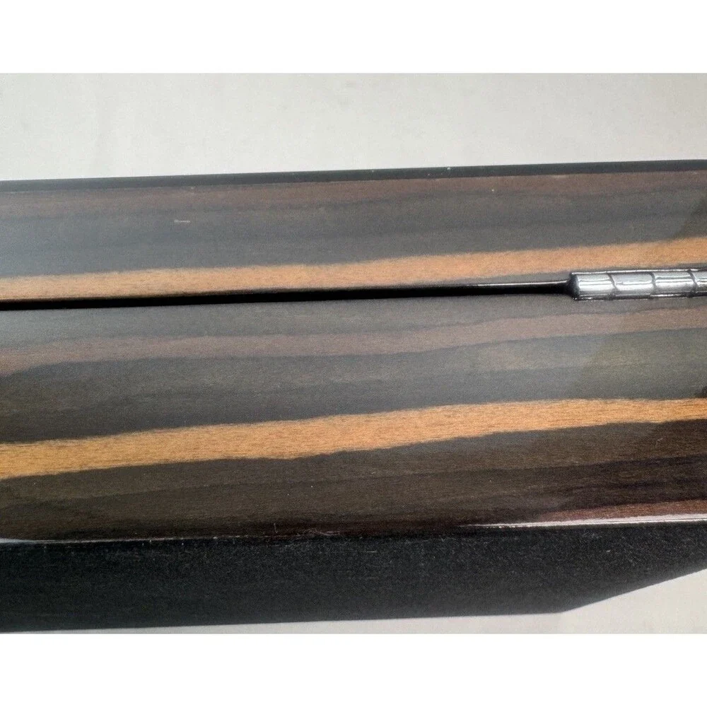 Bey-Berk Lacquered “P” Initial  